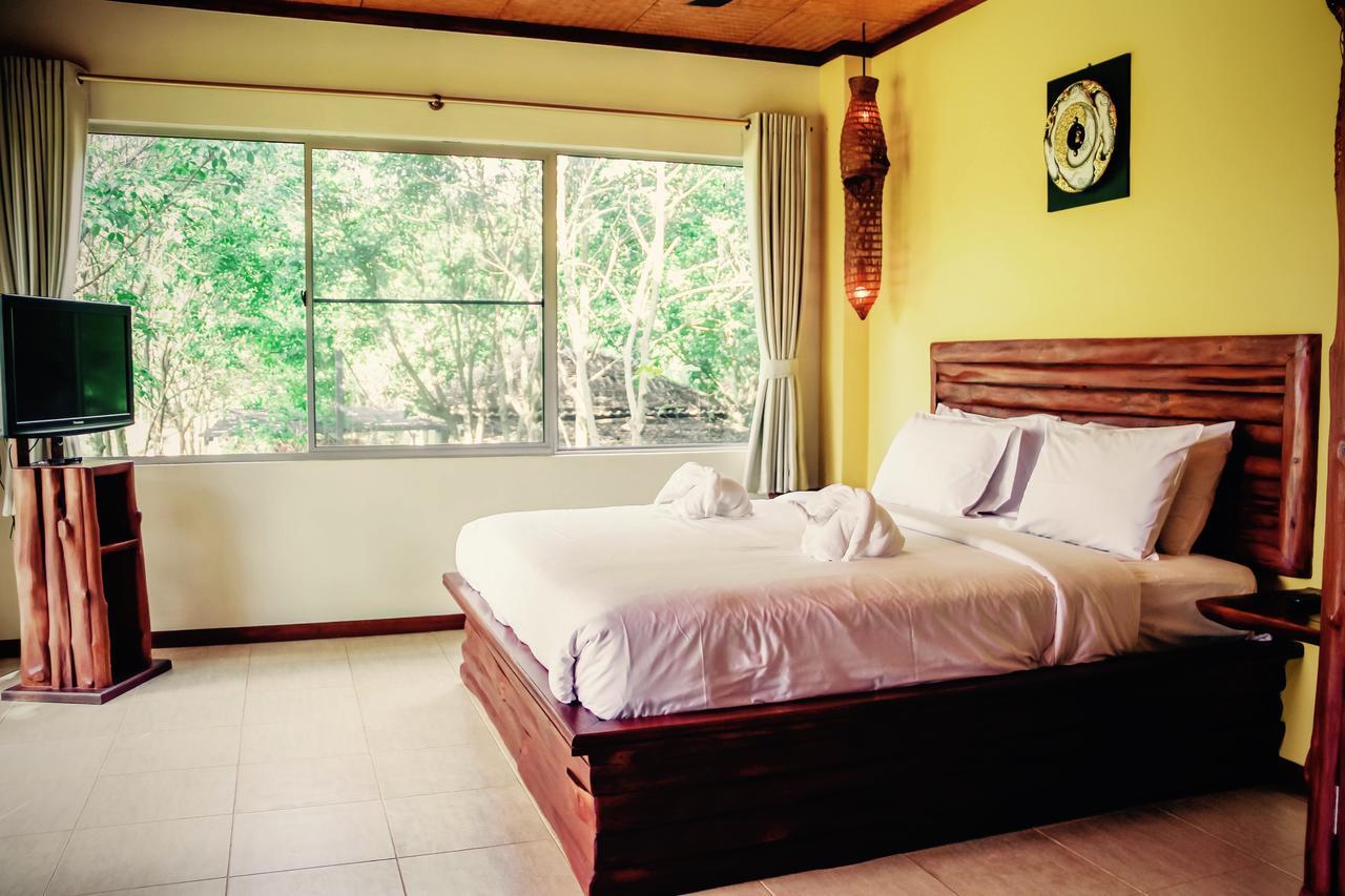 Singha Rubber Tree Hotel Sai Yok Luaran gambar